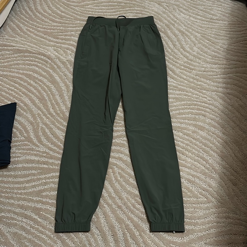 Lululemon surge joggers